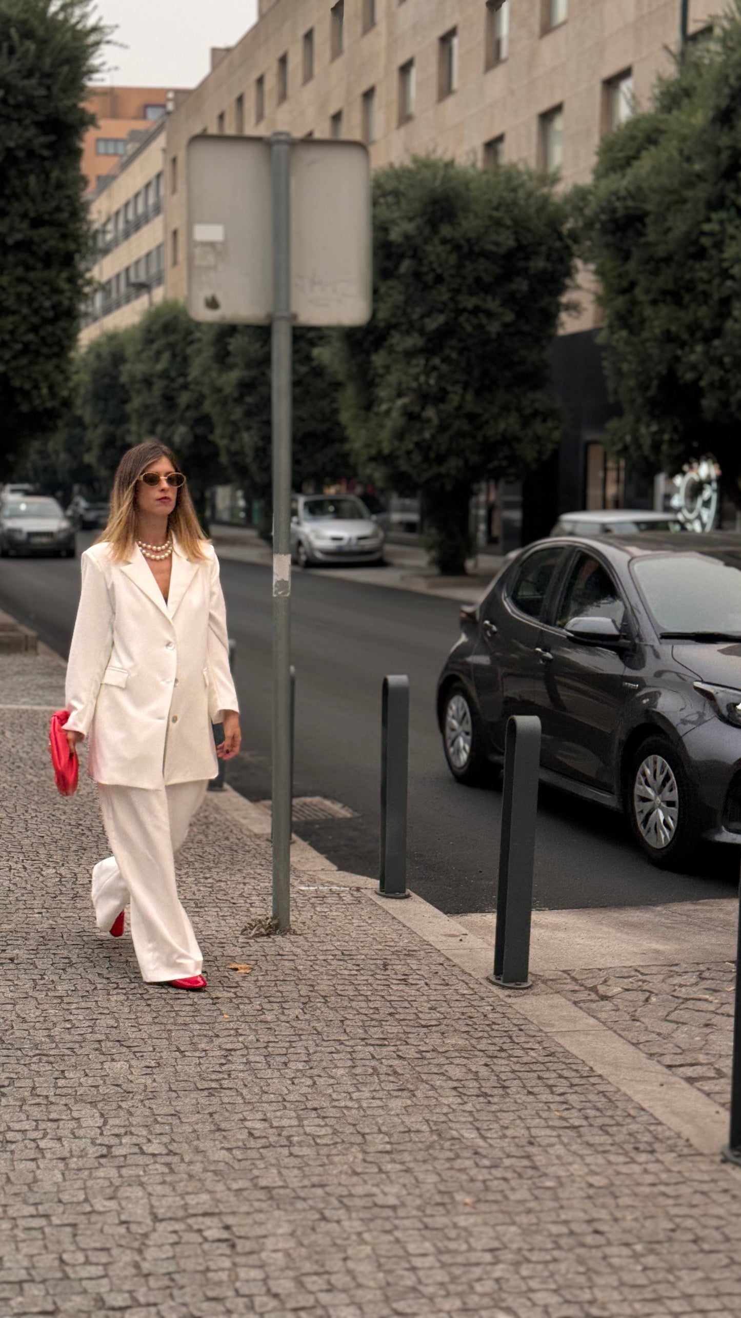 Unique Blazer | White